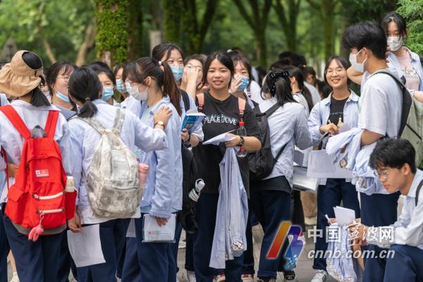 Nóiméad tábhachtach torthaí tástála do 44,900 scrúdaitheoir i Scrúdú Iontrála coláiste ningbo in 2022