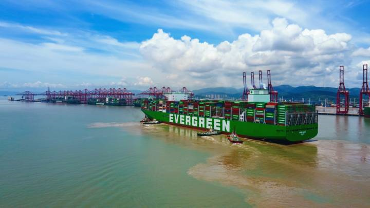 Nascann Ningbo Zhoushan Port leis an long coimeádán is mó ar domhan Changyi