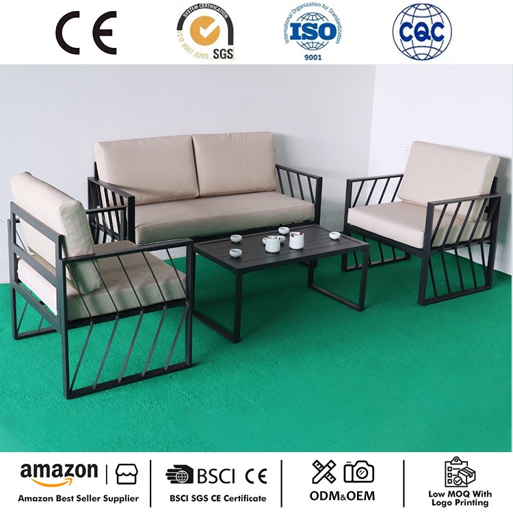 Tacar Comhrá Patio 4 ríomhaire is Déanaí